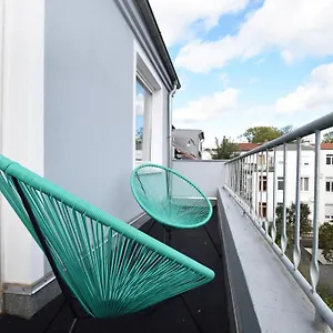 Apartment Air 5
